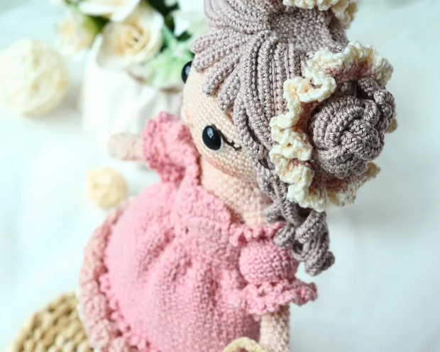 CLARA the Carnation Girl, Doll Pattern