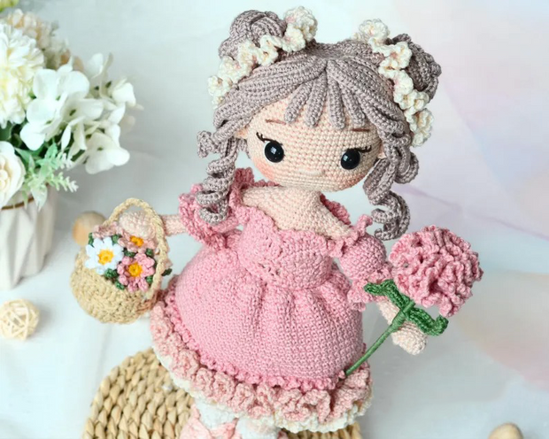 CLARA the Carnation Girl, Doll Pattern