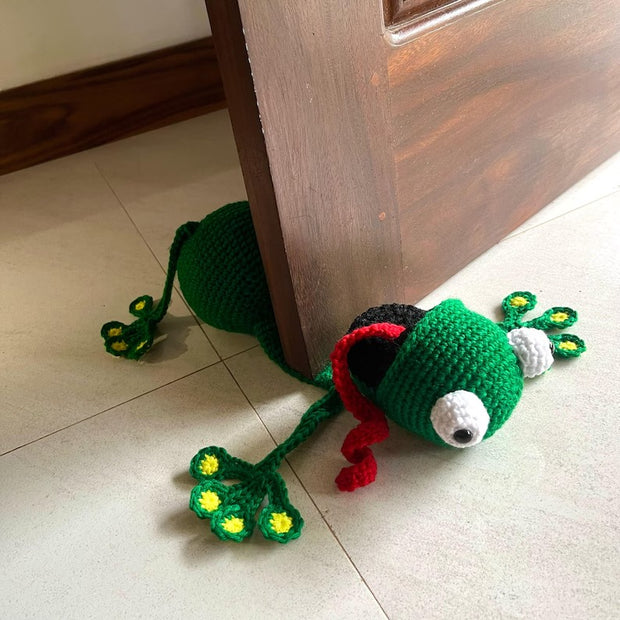 Squashed Frog Door Stopper Crochet Pattern