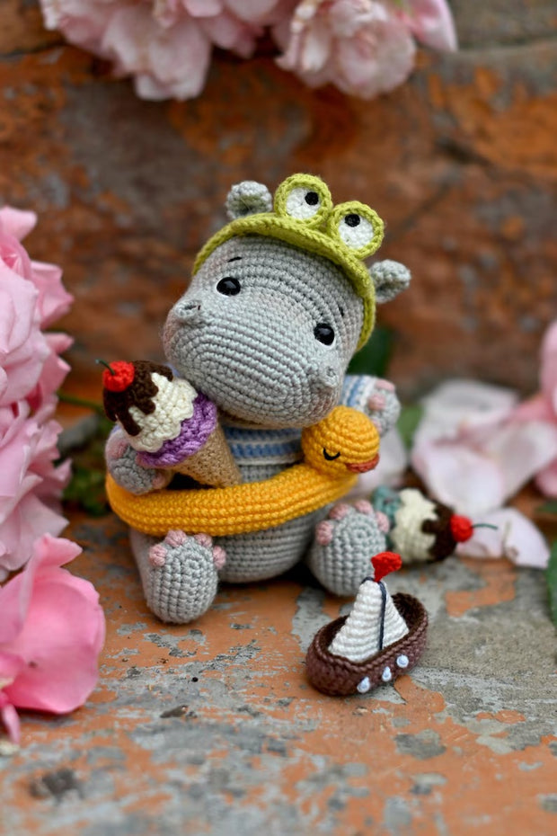 Crochet pattern for Austin the Hippo