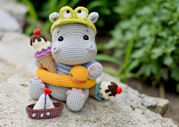 Crochet pattern for Austin the Hippo