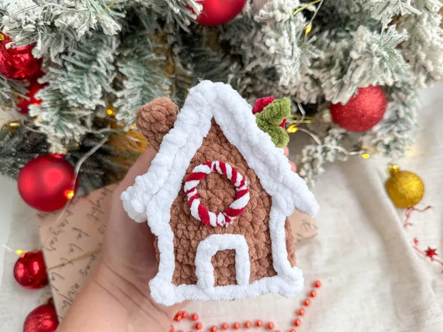 Crochet Christmas Gingerbread Decor Pattern