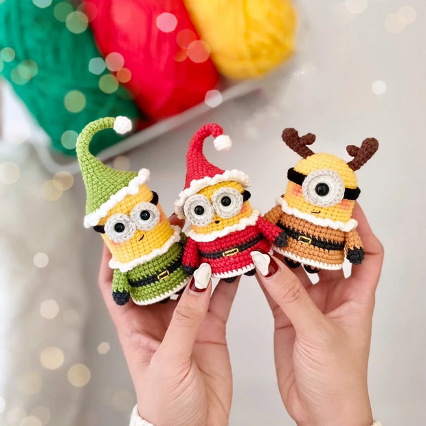 Christmas yellow buddies crochet pattern