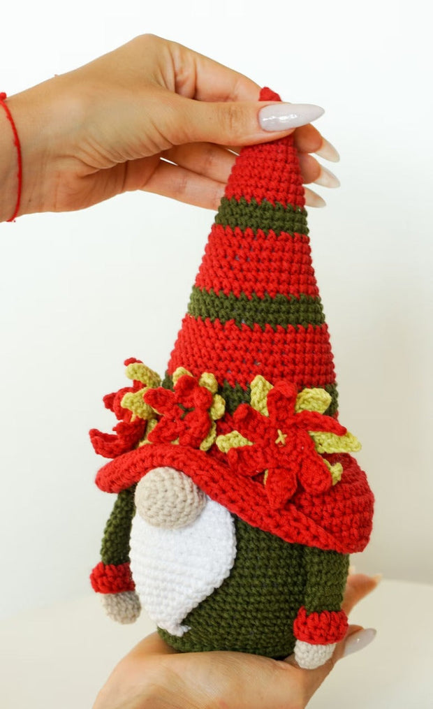 Crochet patterns Flower Gnome