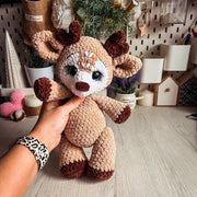 deer crochet pattern, christmas reindeer with outfit