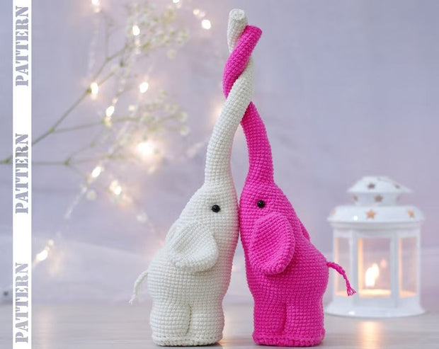 Happy elephant family Crochet Pattern